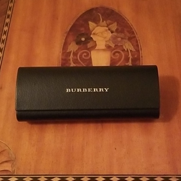Burberry Accessories - Burberry Glasses Case with Cloth